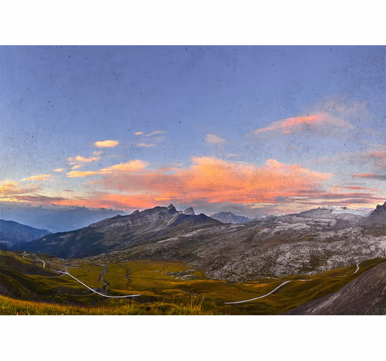 Kaunis auringonlasku vuorilla olohuoneen rullaverho - Tenstickers
