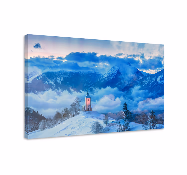 Lumiset vuoret kirkko canvas taulu - Tenstickers