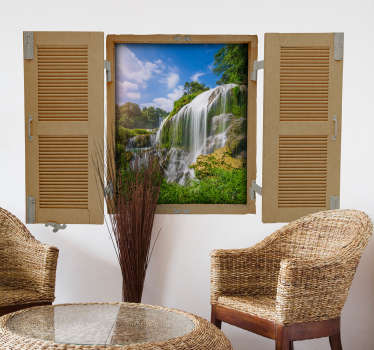 Maisemaikkuna vesiputoukselle