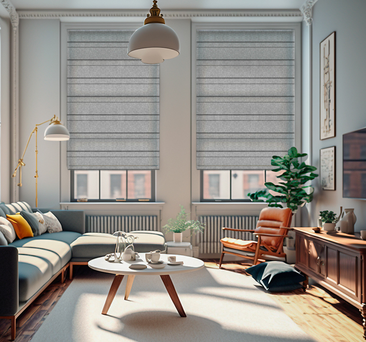 Harmaat raidatHarmaat raidat rullaverho olohuoneeseen - Tenstickers