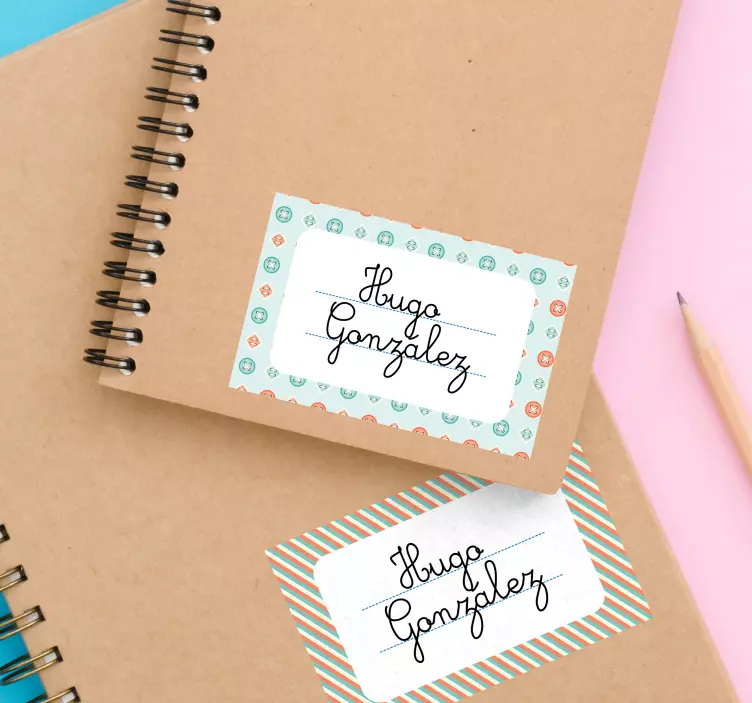 Henkilökohtaiset nimitarrat lapselle - Tenstickers