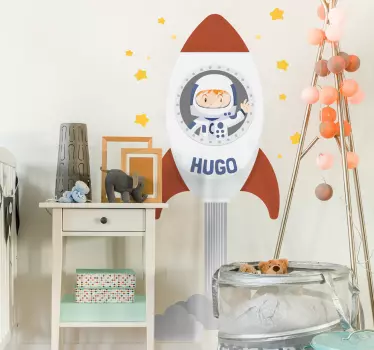Lastenhuoneen sisustustarra raketti nimellä - Tenstickers