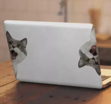 Kissa vakoilee valkoisella pohjalla Läppäritarrat - Tenstickers