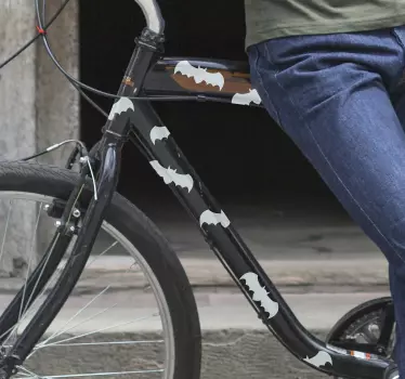 Lepakko motiivi pyörätarra - Tenstickers