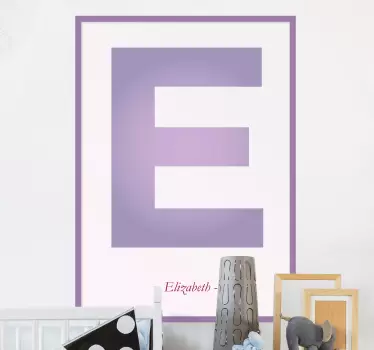 Personoitu violetti alkukirjain seinätarra lastenhuone - Tenstickers