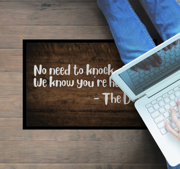 Ei tarvitse koputtaa koiraa lauseke vinyylimatto - Tenstickers